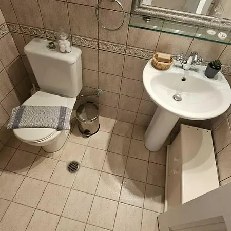 Elia Oasis Coastal Escape Apartament *