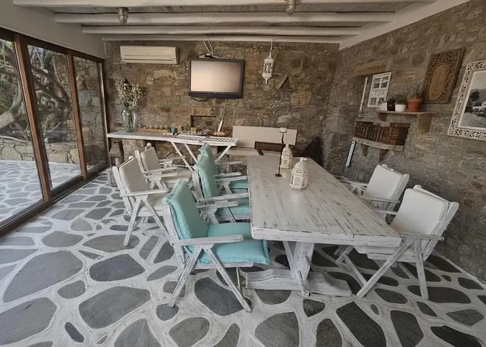 Daire Elia Oasis Coastal Escape